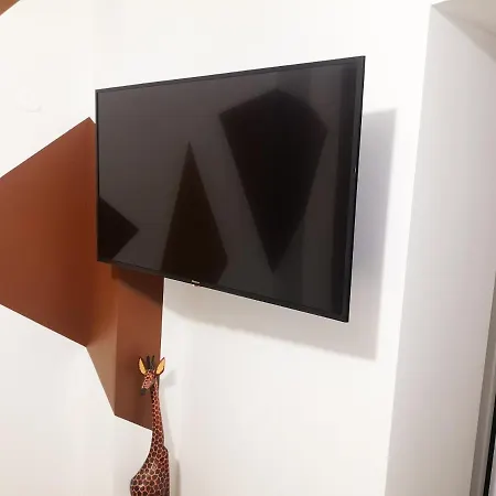 Hyper Centre Safari Equipe Wifi Netflix 2pers