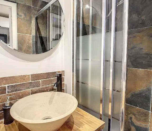 Hyper Centre Safari Equipe Wifi Netflix 2pers Apartament