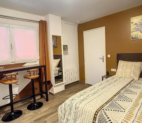 Hyper Centre Safari Equipe Wifi Netflix 2pers *